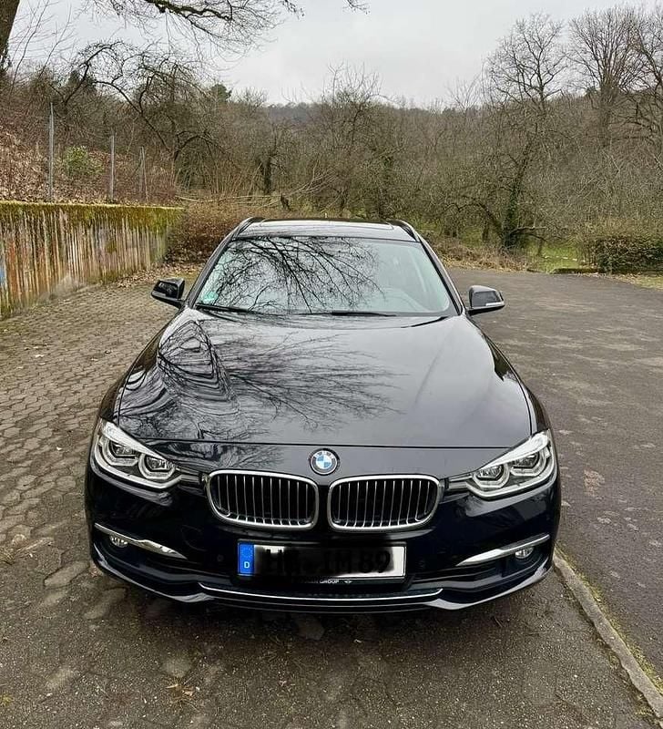 Gebraucht BMW 320 Luxury Line 184 PS (135 kW) 2018 Schwarz Kombi