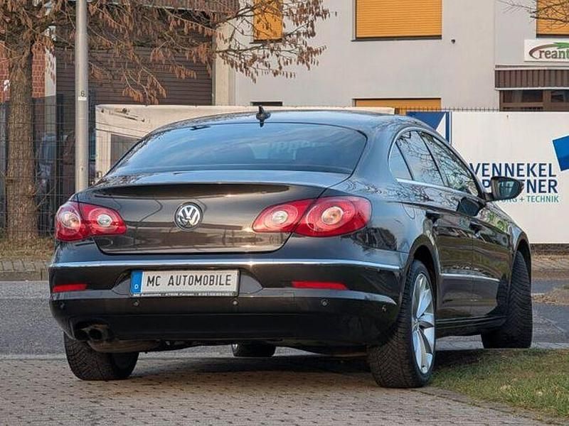 Gebraucht VW Passat Basis 211 PS (155 kW) 2011 Braun Limousine