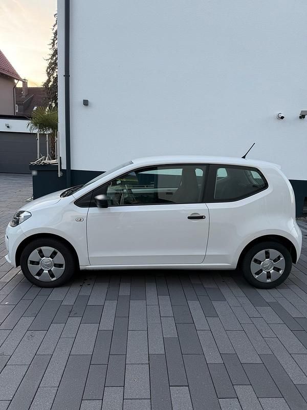 Gebraucht VW up! 60 PS (44 kW) 2016 Weiß Kleinwagen