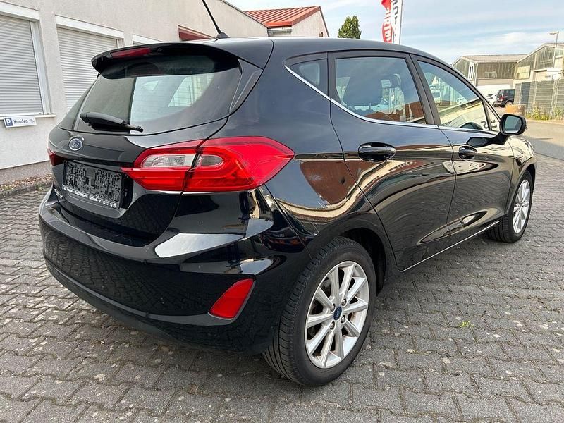 Gebraucht Ford Fiesta Titanium 120 PS (88 kW) 2018 Schwarz Kleinwagen
