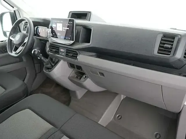 Gebraucht VW Crafter 177 PS (130 kW) 2025 Weißkeine angabe Van