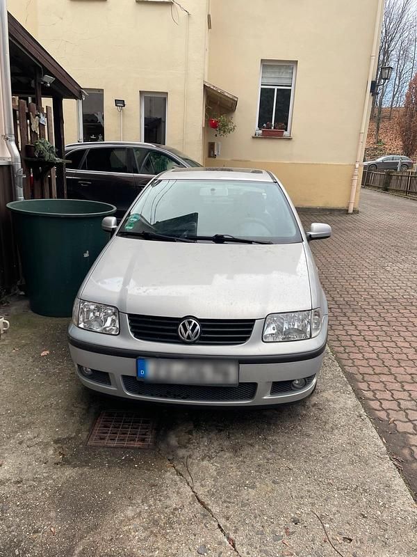Silber Gebraucht 1999 VW Polo Kleinwagen | 1.500 € - Bild 1/4