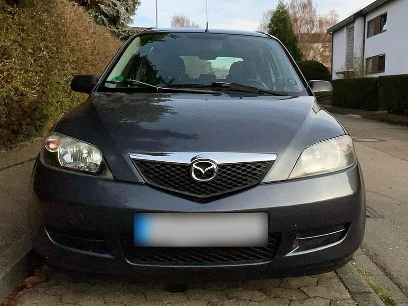 Second-hand Mazda 2 80 CP (58 kW) 2004 Gri Hatchback