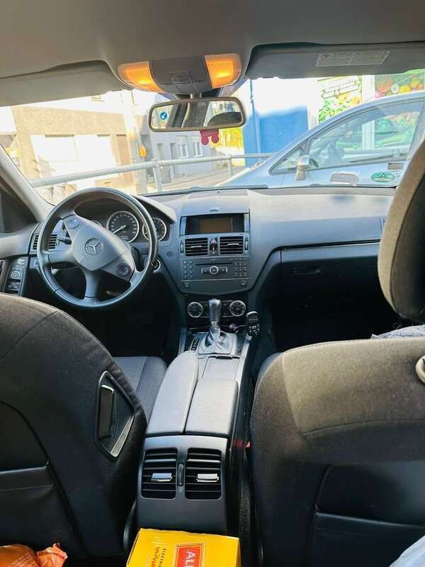 Grau Gebraucht 2007 Mercedes C200 Limousine | 7.500 € (Fairer Preis) - Bild 1/4