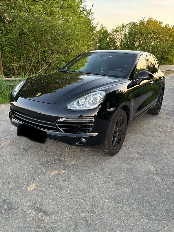 Schwarz Gebraucht 2011 Porsche Cayenne SUV | 24.500 € (Fairer Preis) - Bild 1/4