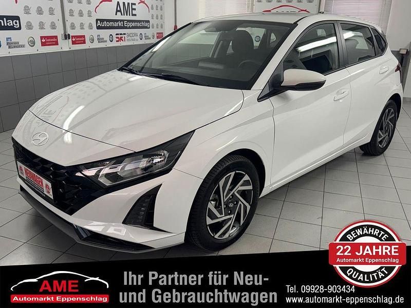 Weiß Neu 2025 Hyundai i20 Limousine | 18.950 € (Guter Preis) - Bild 1/4