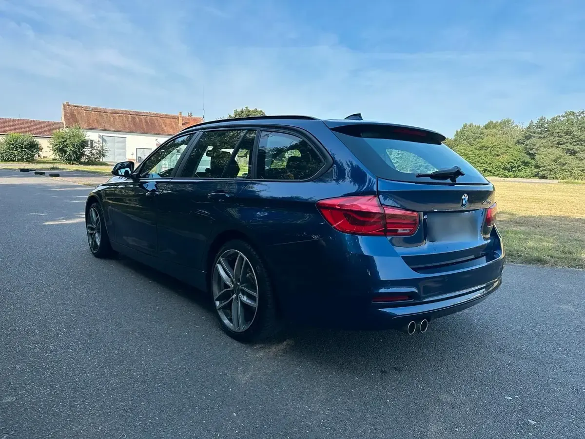 Gebraucht BMW 320 M Sport 190 PS (139 kW) 2016 Blau Kombi