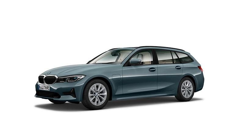 Gebraucht BMW 330 Advantage 184 PS (135 kW) 2026 Kombi