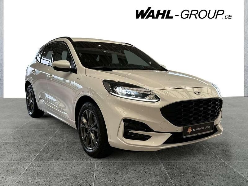 Gebraucht Ford Kuga ST-Line 150 PS (110 kW) 2022 Weiß SUV