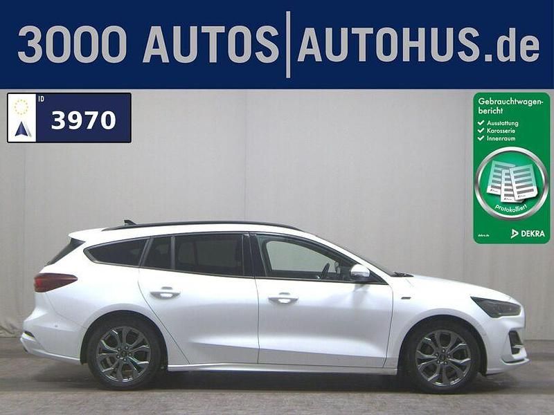 Weiss Gebraucht 2023 Ford Focus ST-Line Kombi | 14.980 € (Teuer) - Bild 1/4