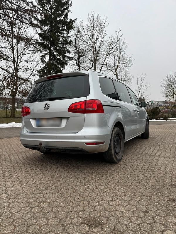 Gebraucht VW Sharan 150 PS (110 kW) 2012 Silber Van / Kleinbus