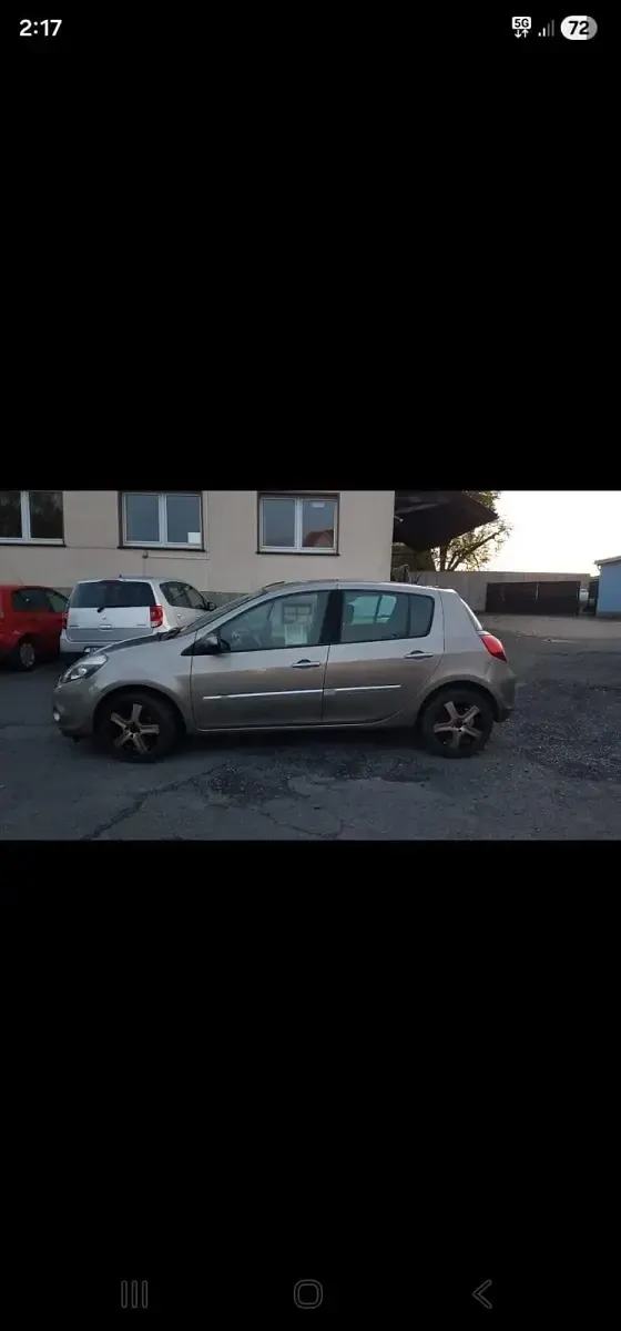 Gebraucht Renault Clio 74 PS (54 kW) 2011 Beige Kleinwagen