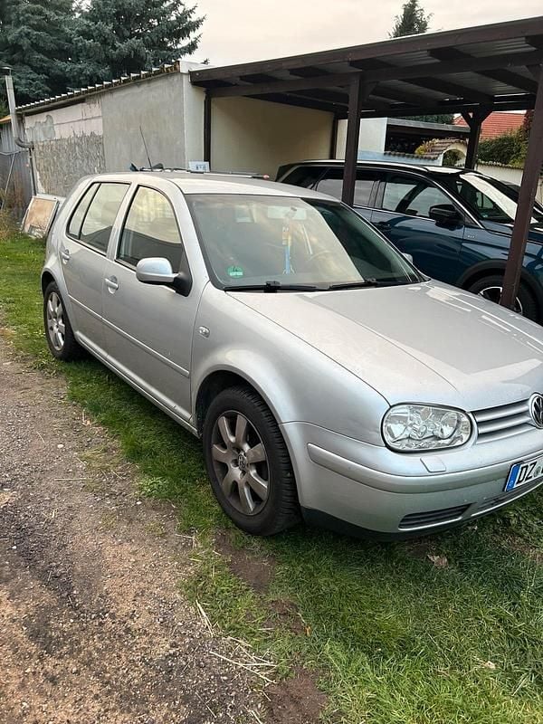 Gebraucht 2003 VW Golf IV Kleinwagen | 2.500 € (Fairer Preis) - Bild 1/2