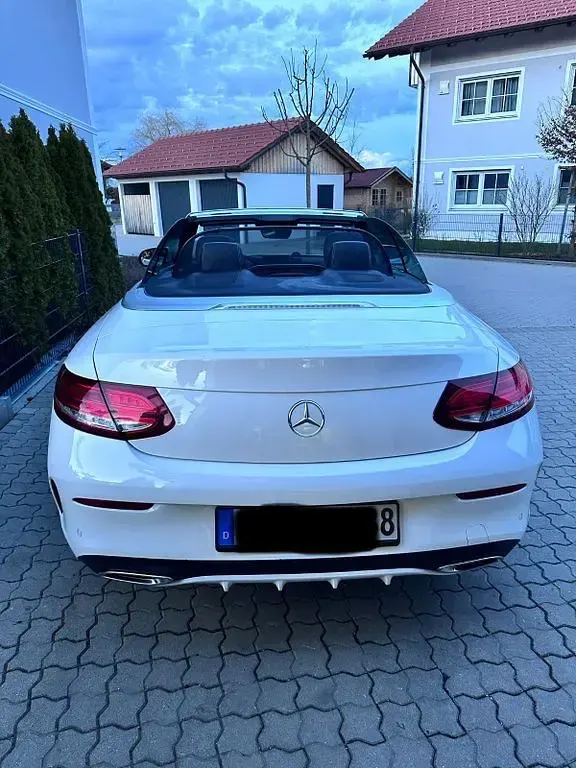 Gebraucht Mercedes C200 AMG line 184 PS (135 kW) 2018 Weiß Cabrio