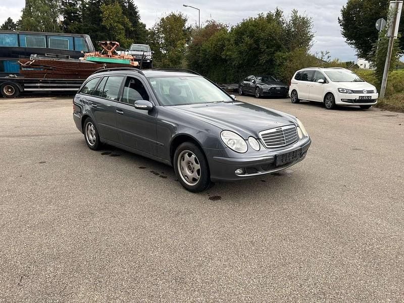 Flintgrau metalliclack Gebraucht 2005 Mercedes E200 Kombi | 1.990 € (Superpreis) - Bild 1/4
