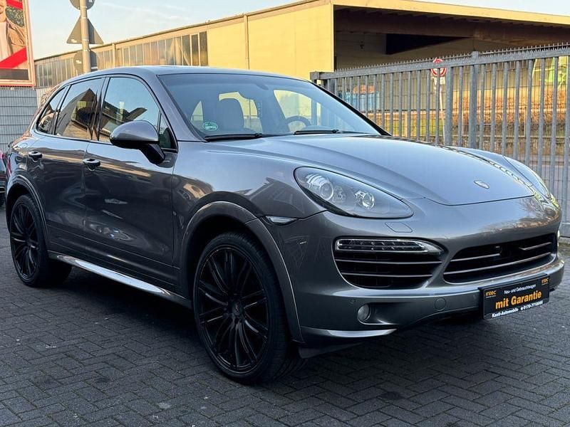 Gebraucht Porsche Cayenne 245 PS (180 kW) 2012 Grau SUV