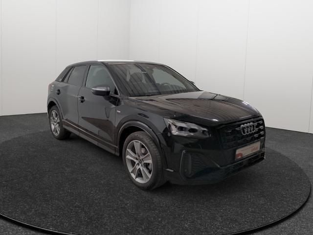 Gebraucht Audi Q2 S-Line 150 PS (110 kW) 2024 Mythosschwarz metallic SUV