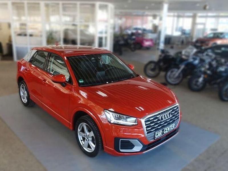 Gebraucht Audi Q2 Comfort 150 PS (110 kW) 2017 Orange SUV