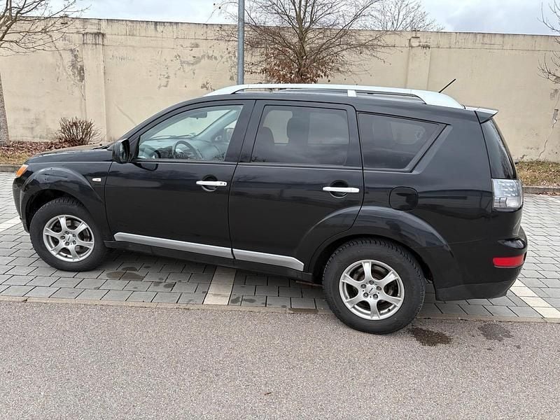 Gebraucht Mitsubishi Outlander 156 PS (114 kW) 2008 Schwarz SUV