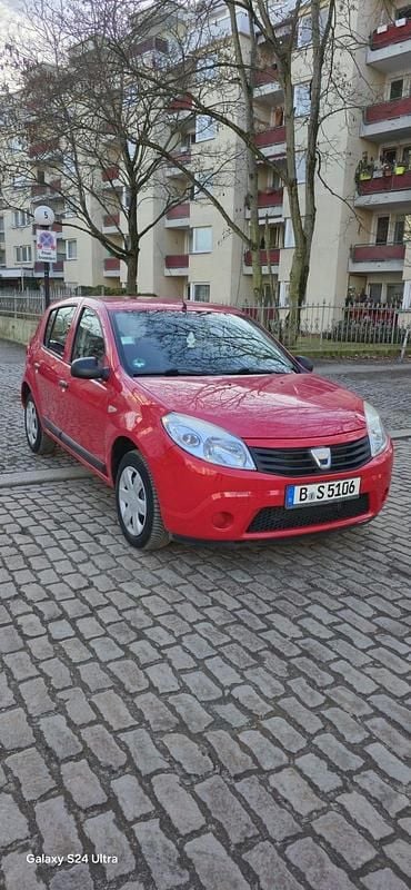 Gebraucht Dacia Sandero 75 PS (55 kW) 2009 Rot Kleinwagen