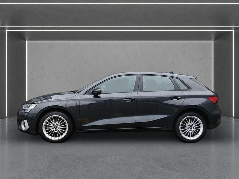 Gebraucht Audi A3 Advanced Plus 204 PS (150 kW) 2022 Grau Limousine