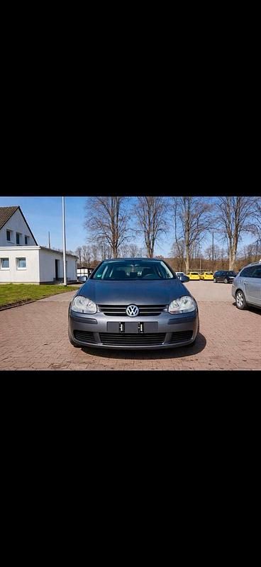 Gebraucht VW Golf V 75 PS (55 kW) 2005 Grau Kleinwagen
