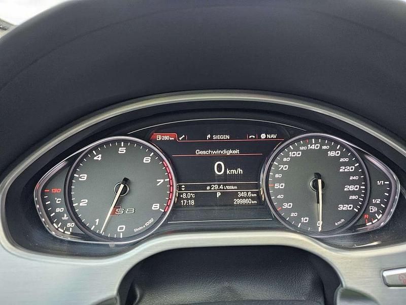 Second-hand Audi S8 Ambiente 519 CP (381 kW) 2012 Negru Berlinǎ