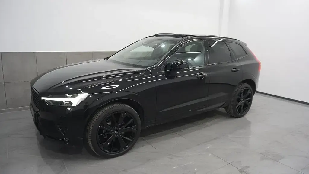 Gebraucht Volvo XC60 Plus 250 PS (183 kW) 2025 Schwarz SUV