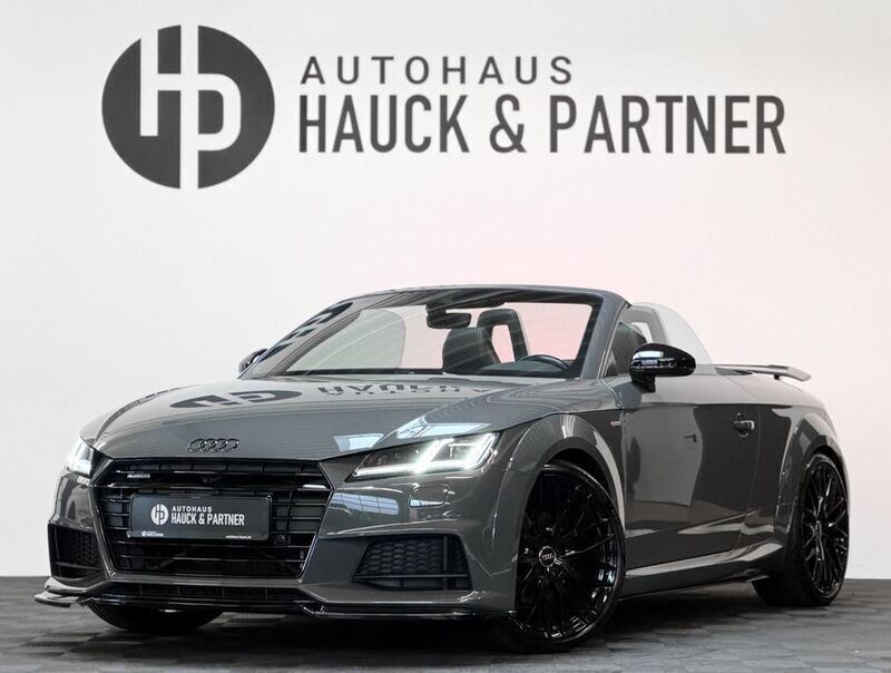 Grau Gebraucht 2017 Audi TT Roadster Competition Cabrio | 32.990 € (Teuer) - Bild 1/4