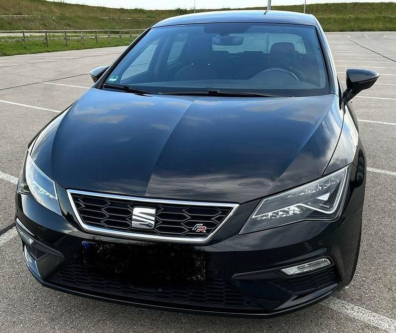 Schwarz Gebraucht 2018 Seat Leon FR Limousine | 14.200 € (Guter Preis) - Bild 1/4