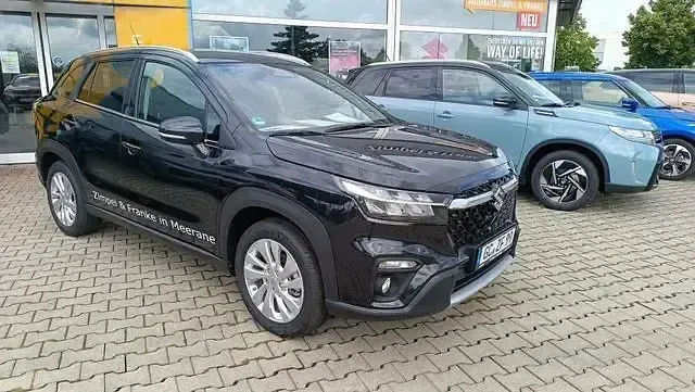 Gebraucht Suzuki SX4 S-Cross Comfort 129 PS (94 kW) 2025 Schwarz SUV