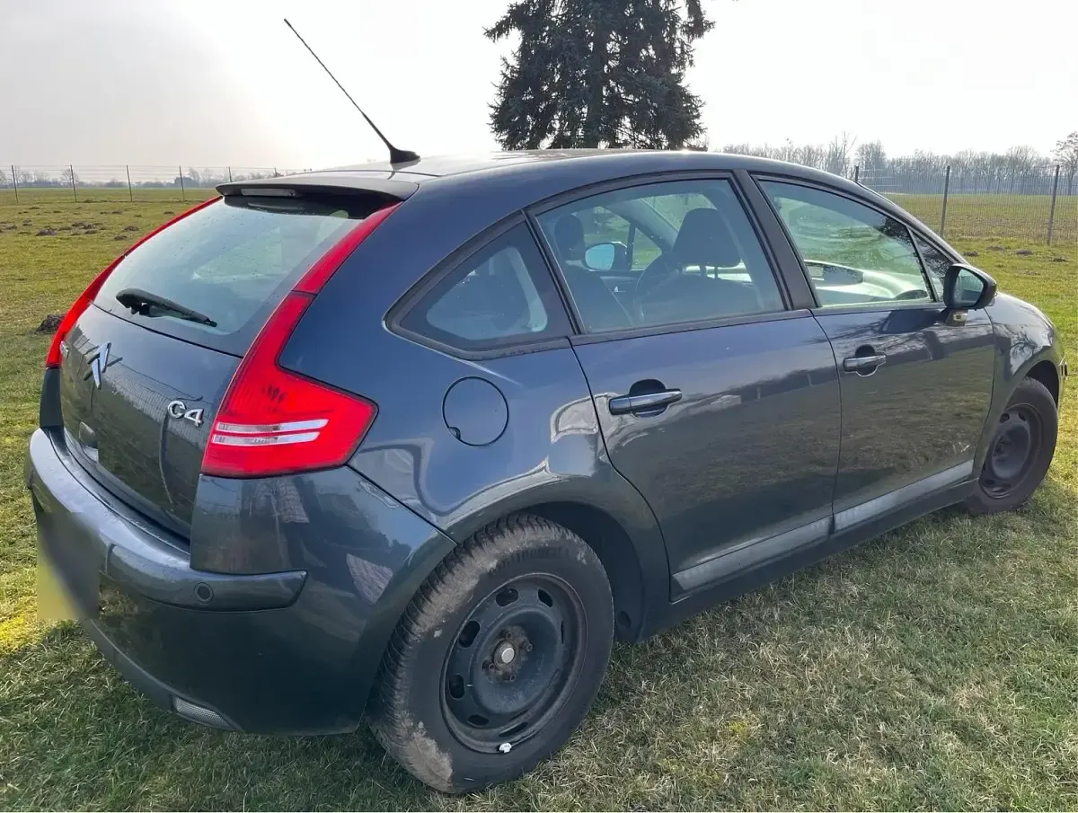 Gebraucht Citroën C4 120 PS (88 kW) 2010 Blau Limousine
