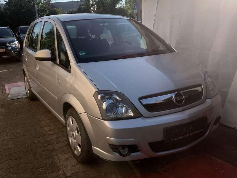 Grau Gebraucht 2008 Opel Meriva Van / Kleinbus | 3.900 € (Etwas zu teuer) - Bild 1/4