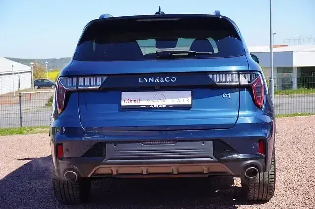 Second-hand Lynk & Co 01 261 CP (191 kW) 2022 Albastru SUV