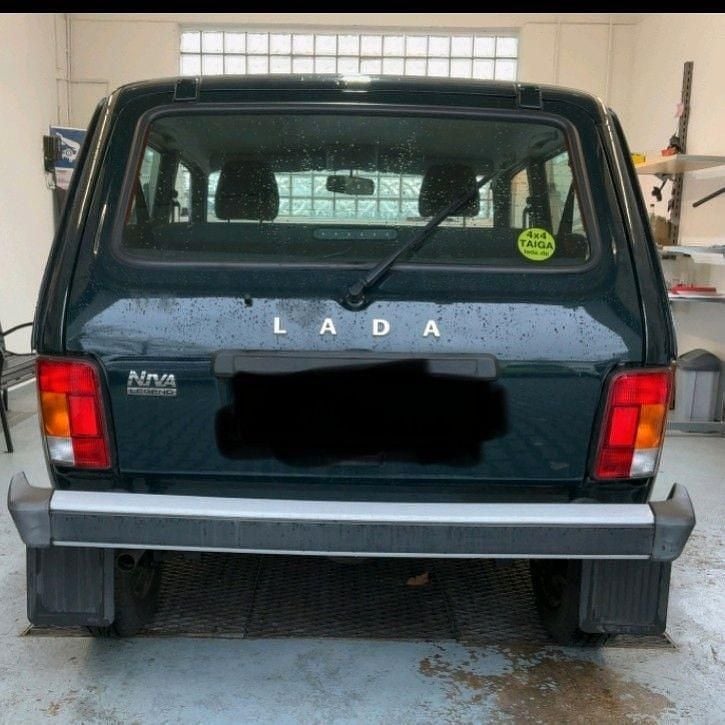 Gebraucht Lada niva 83 PS (61 kW) 2022 Grün SUV