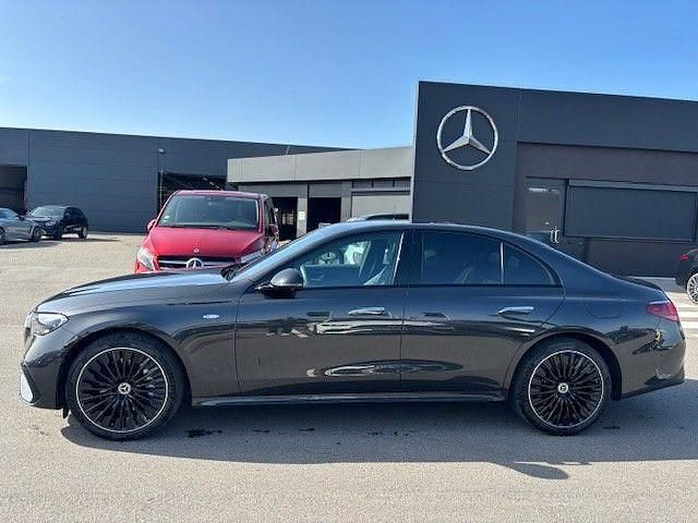 Gebraucht Mercedes E300 AMG 313 PS (230 kW) 2025 Metalliclack graphitgrau Limousine