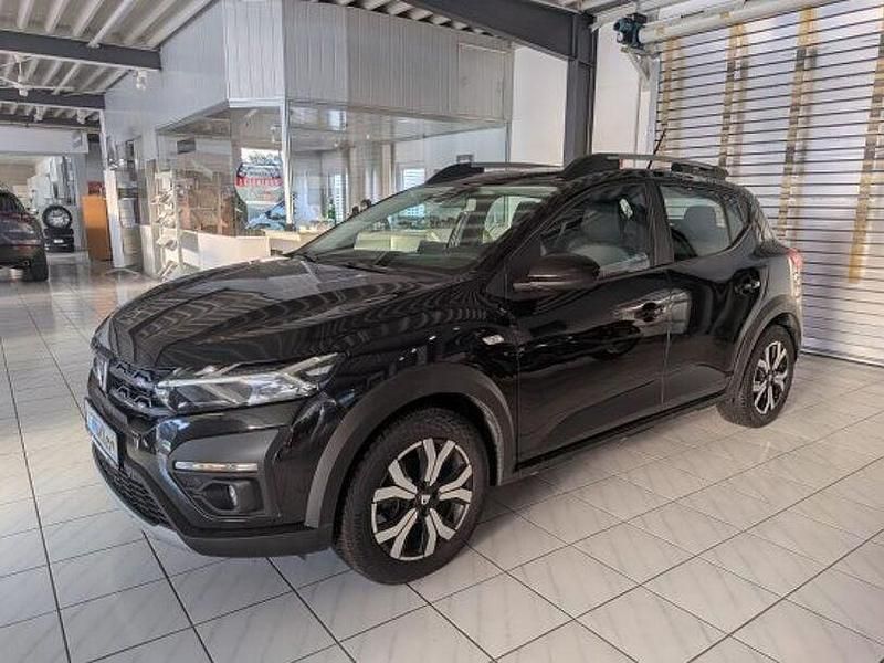 Gebraucht Dacia Sandero Comfort 101 PS (74 kW) 2022 Perlmuttschwarz SUV