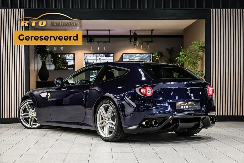 Gebraucht Ferrari FF 661 PS (486 kW) 2012 Blau Kombi
