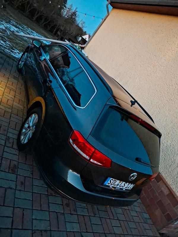 Gebraucht VW Passat 150 PS (110 kW) 2015 Braun Kombi