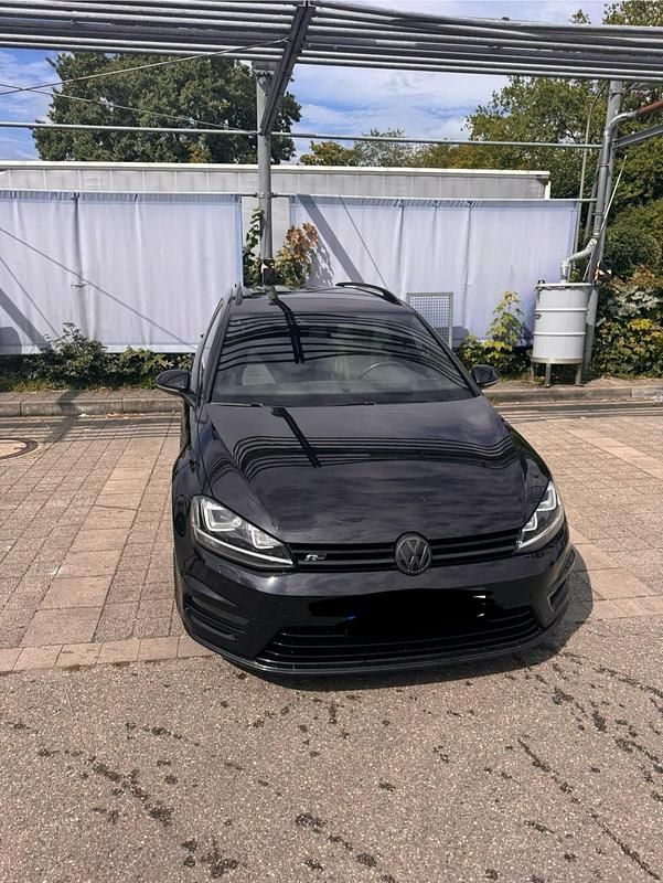 Schwarz Gebraucht 2016 VW Golf VII R-line Kombi | 17.600 € (Teuer) - Bild 1/4