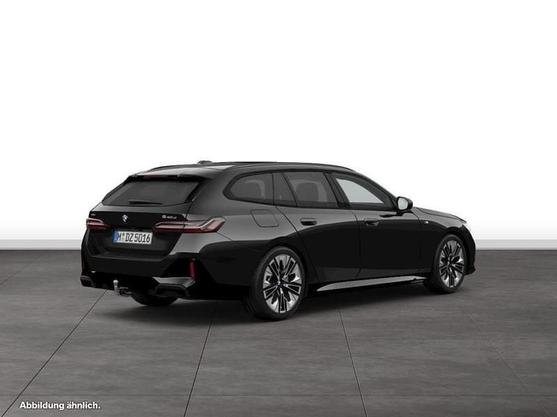 Schwarz Gebraucht 2024 BMW 540 Kombi | 70.410 € (Etwas zu teuer) - Bild 1/1