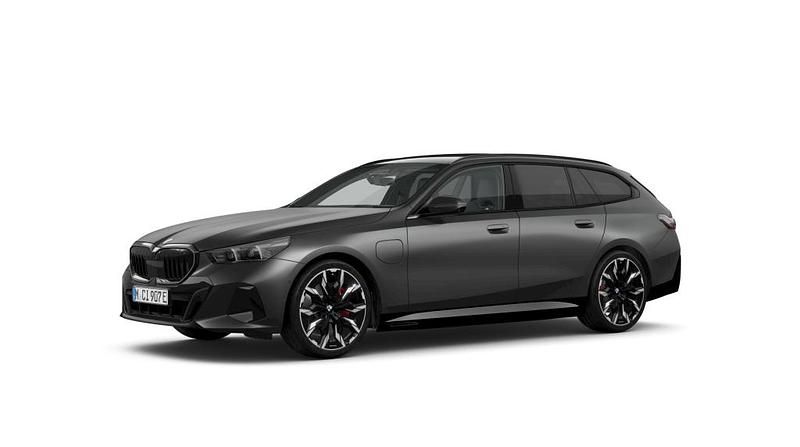 Neu BMW 550e Comfort Edition 313 PS (230 kW) 2025 Kombi