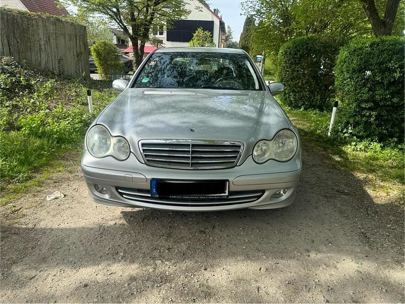 Gebraucht Mercedes C200 2004 Silber Limousine