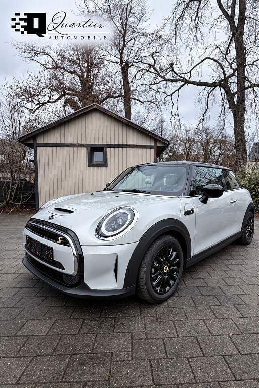 Gebraucht Mini Cooper SE Classic 135 kW (184 PS) 2021 Silber Kleinwagen