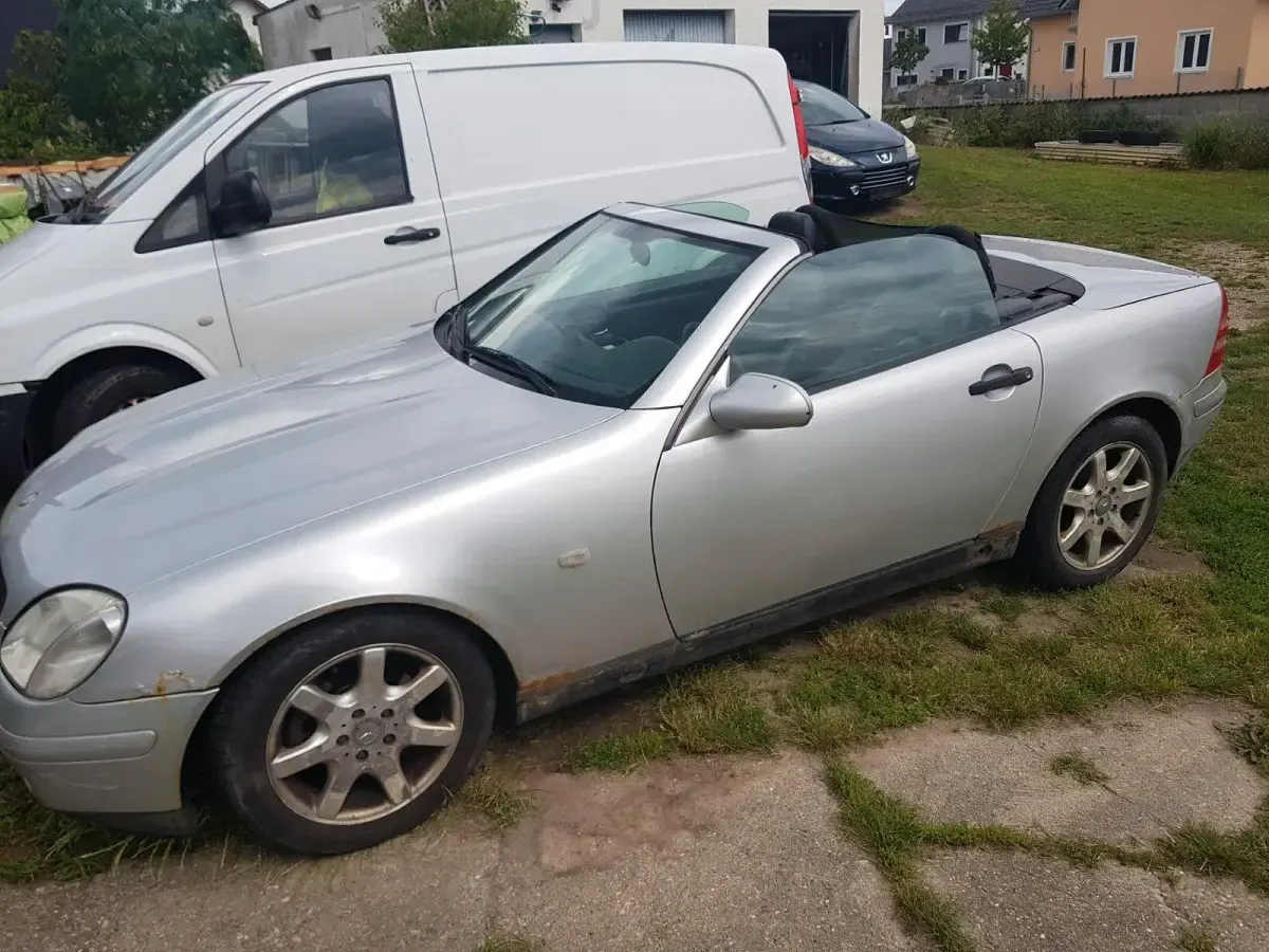 Gebraucht Mercedes SLK200 136 PS (100 kW) 2000 Silber Cabrio