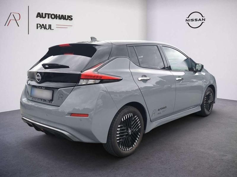 Gebraucht Nissan Leaf 360º 110 kW (150 PS) 2024 Ceramic grey p/black m Kleinwagen