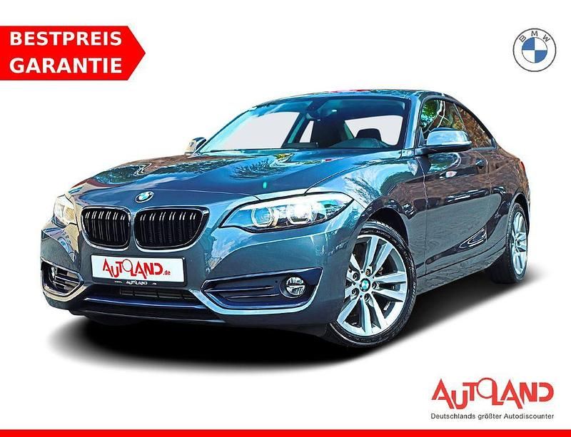 Grau Gebraucht 2018 BMW 218 Sport Line Coupé | 21.890 € (Teuer) - Bild 1/4