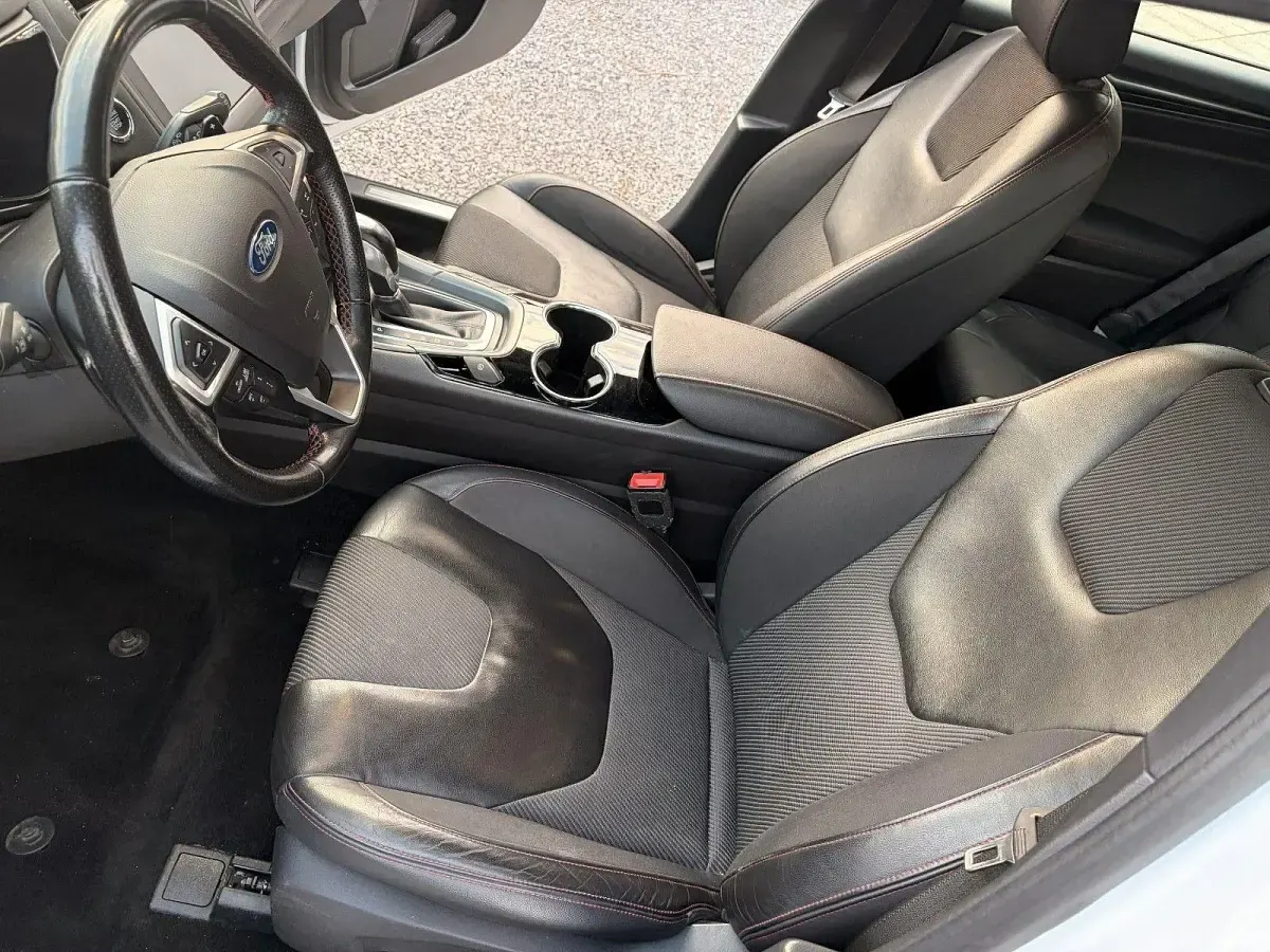 Gebraucht Ford Mondeo ST 241 PS (177 kW) 2018 Weiß Kombi