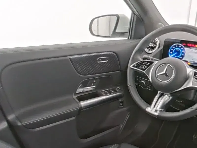 Usata Mercedes EQA250+ Advanced 139 kW (190 CV) 2025 Bianco SUV