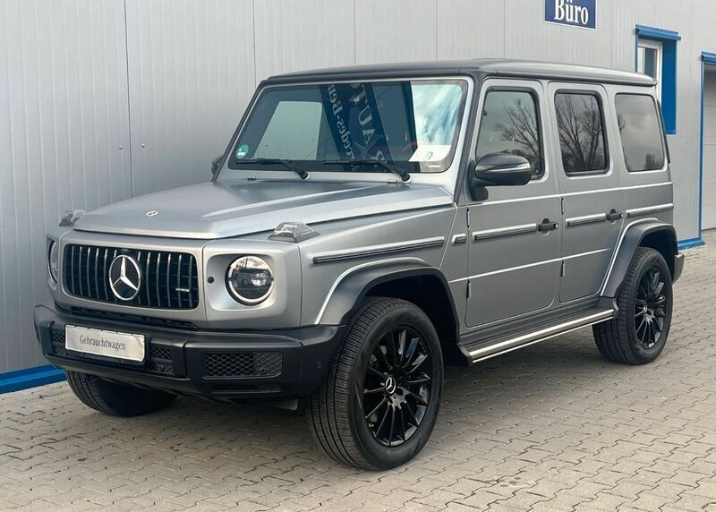Grau Gebraucht 2023 Mercedes G400 AMG line SUV | 137.999 € (Superpreis) - Bild 1/4